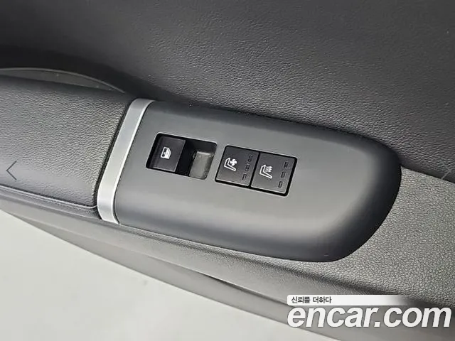 Hyundai Grandeur GN7 — Фото автомобиля 15