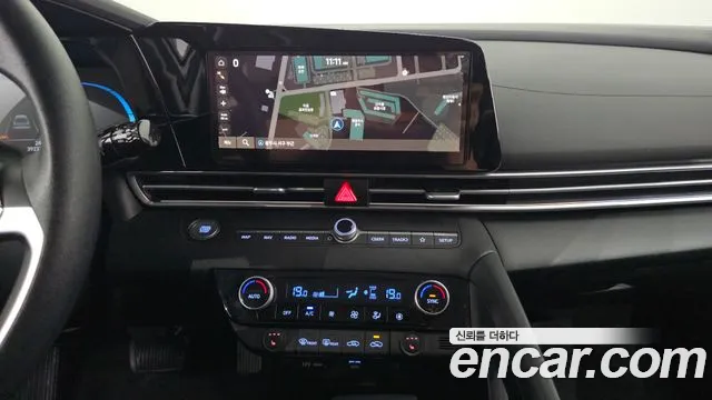 Hyundai AVANTE Новый Avante (CN7) — Фото автомобиля 12