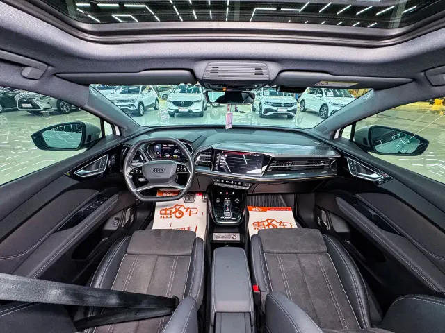 Audi Q4 e-tron — Фото автомобиля 11