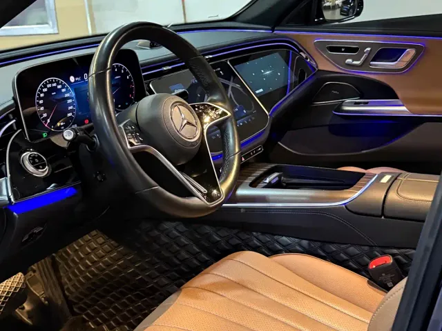 Mercedes-Benz E-Class — Фото автомобиля 6