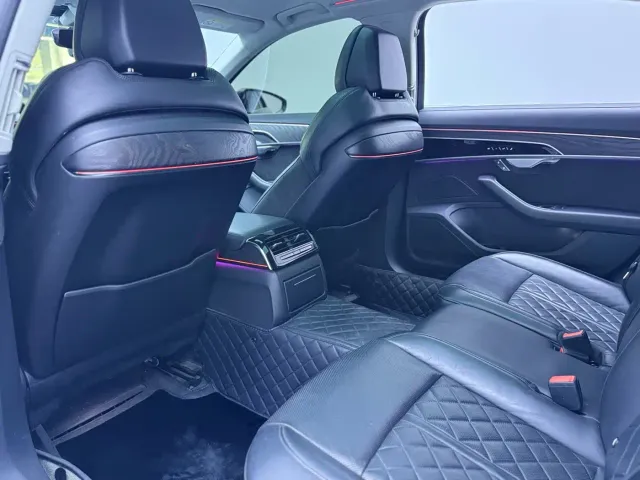 Audi A8 — Фото автомобиля 8