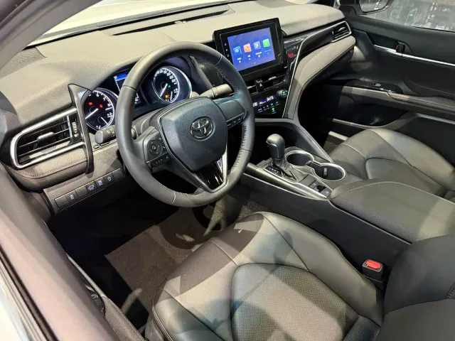 Toyota Camry — Фото автомобиля 10