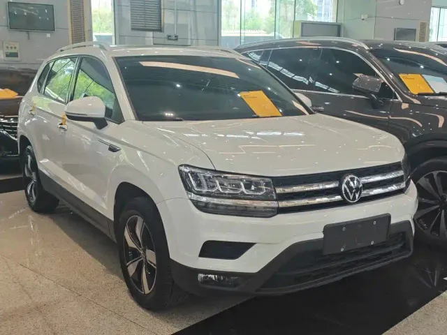 Volkswagen Tharu — Фото автомобиля 3