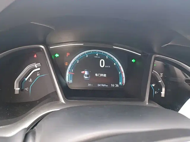 Honda Civic — Фото автомобиля 11