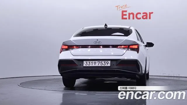 Hyundai AVANTE Новый Avante (CN7) — Фото автомобиля 4