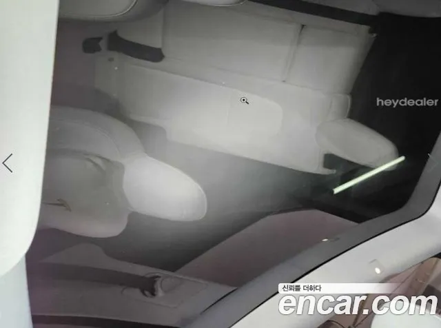 Tesla Model Y — Фото автомобиля 18