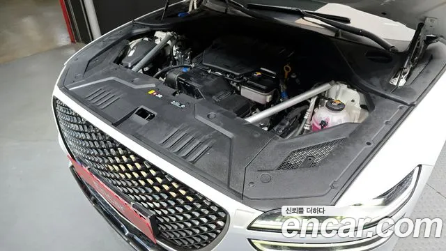 Genesis GV70 2.5T Бензин 2WD — Фото автомобиля 6