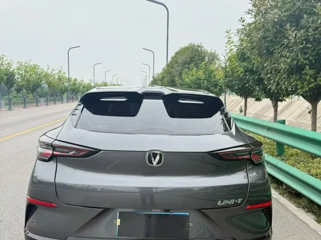 Changan UNI-T — Фото автомобиля 9