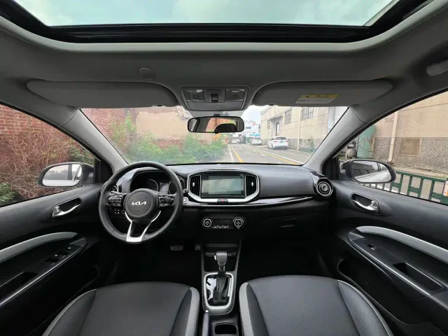 Kia KX1 — Фото автомобиля 11