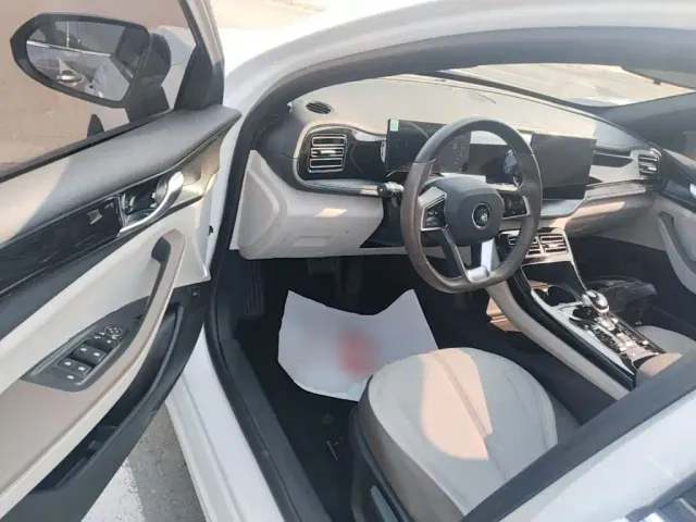 BYD Qin PLUS — Фото автомобиля 15