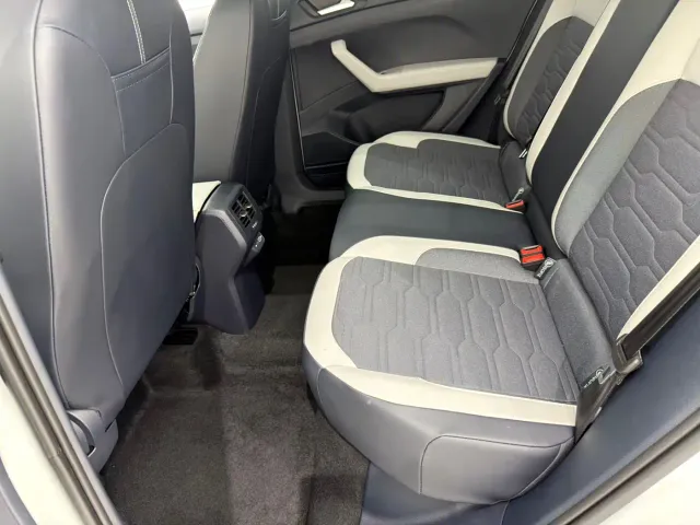 Volkswagen Tharu — Фото автомобиля 14