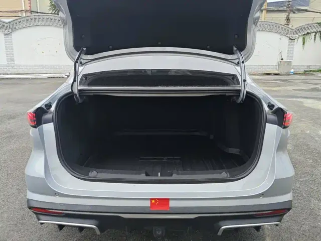 Geely Galaxy L6 — Фото автомобиля 4