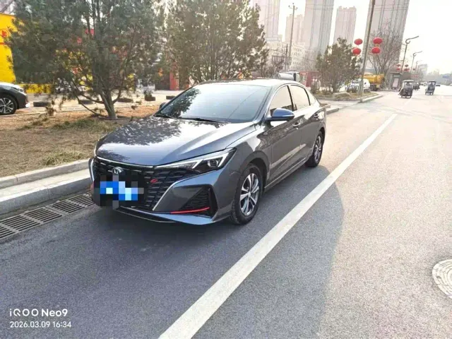 Фотография автомобиля — Changan Eado
