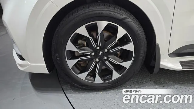 Kia Canival Carnival 4 поколение 9 мест Prestige — Фото автомобиля 4