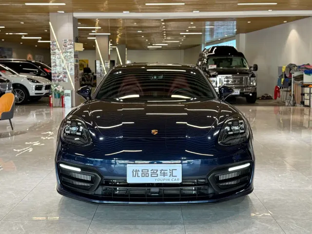 Porsche Panamera — Фото автомобиля 2