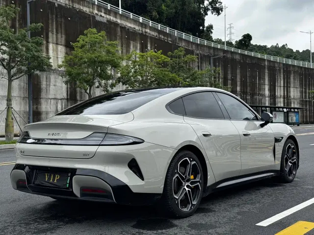 Xiaomi Auto Xiaomi SU7 2024 RWD Ultra Long Range Advanced Smart Driving Pro Edition — Фото автомобиля 13