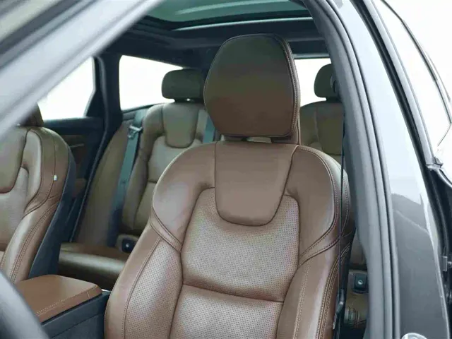 Volvo Volvo V90 2024 Cross Country B5 AWD Premium Edition — Фото автомобиля 13