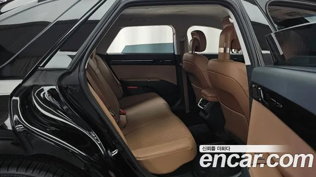 Hyundai Grandeur GN7 — Фото автомобиля 12