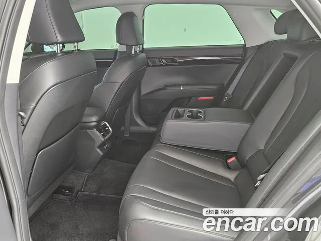 Hyundai Grandeur GN7 — Фото автомобиля 9