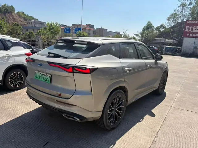 Changan Oshan Z6 EV — Фото автомобиля 9