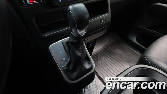 Hyundai Staria — Фото автомобиля 12