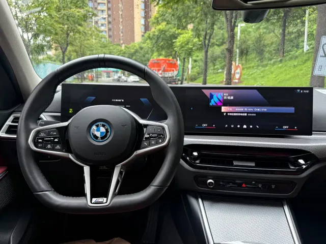 BMW i3 — Фото автомобиля 17