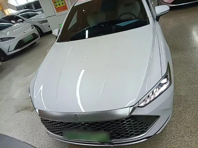 BYD Qin PLUS — Фото автомобиля 2