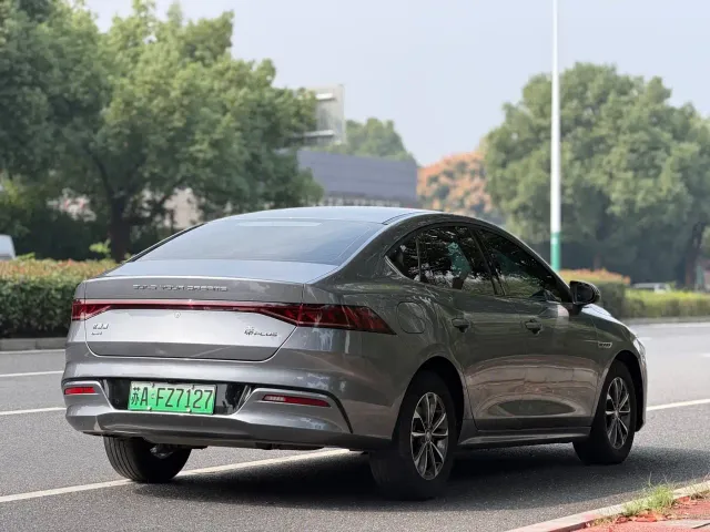 BYD Qin PLUS — Фото автомобиля 6