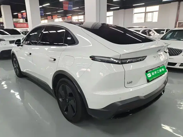 Onvo L60 — Фото автомобиля 4