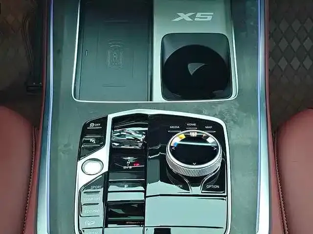 BMW X5 — Фото автомобиля 13