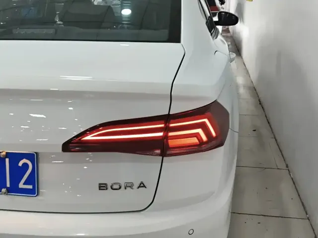 Volkswagen Bora — Фото автомобиля 23