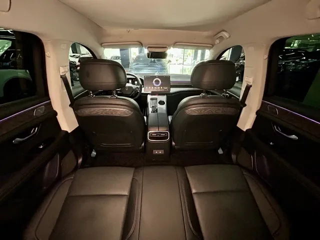 AITO Wenjie AITO M5 2022 Extended Range AWD Performance Edition — Фото автомобиля 30