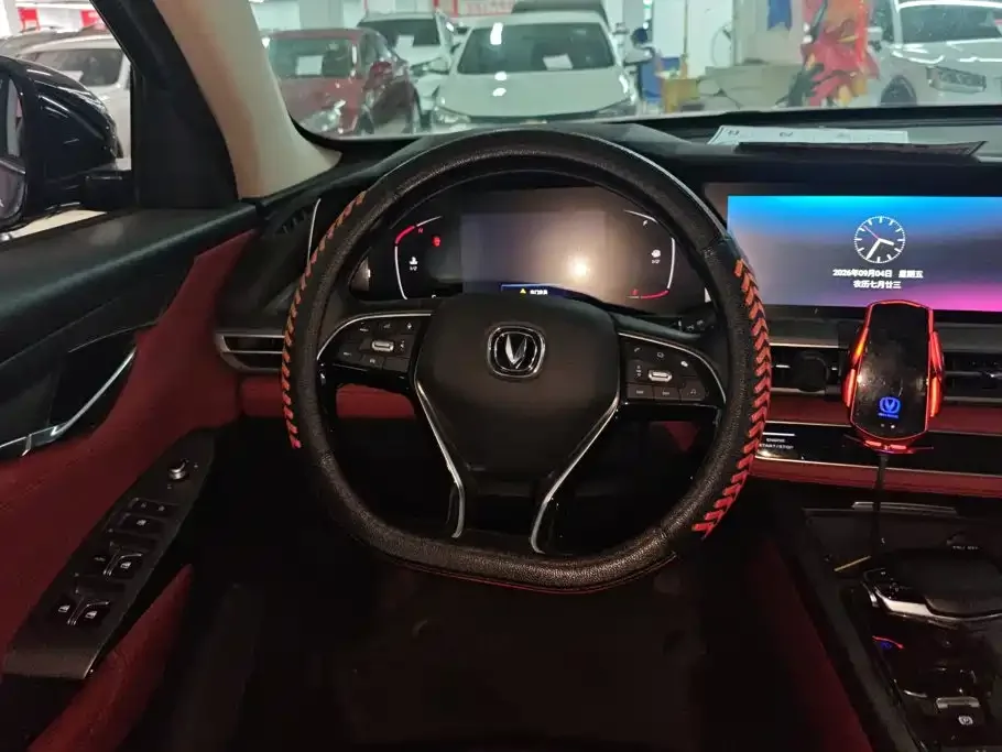 Changan Changan CS75 PLUS 2022 1.5T Automatic Luxury — Фото автомобиля 15