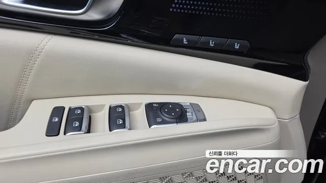 Kia Canival Новый Carnival 4 поколение Бензин 9 мест Hi-Limousine — Фото автомобиля 2