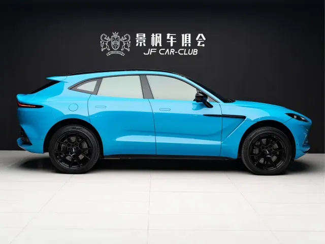 Aston Martin DBX — Фото автомобиля 7