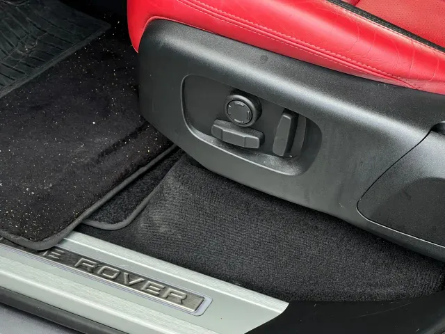Land Rover Range Rover Sport — Фото автомобиля 23