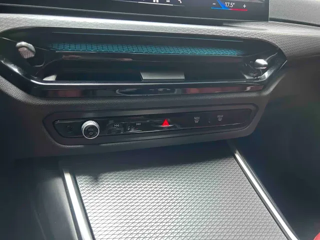BMW 3 Series — Фото автомобиля 18