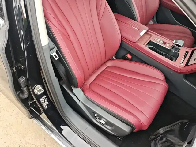 Hongqi H5 — Фото автомобиля 24