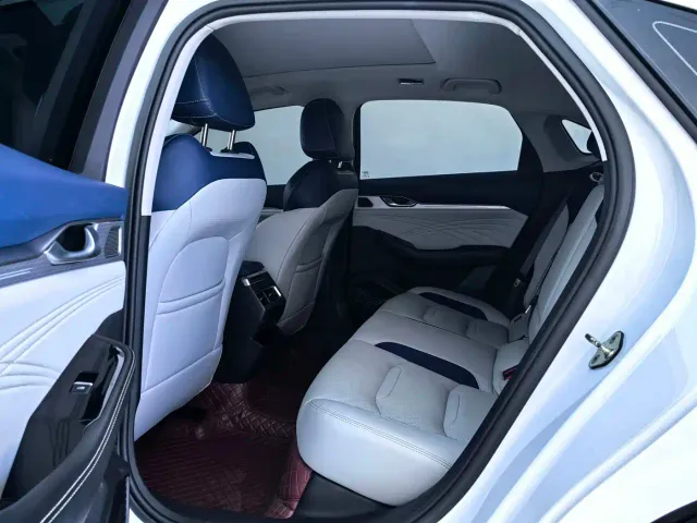 Geely Xingrui — Фото автомобиля 5
