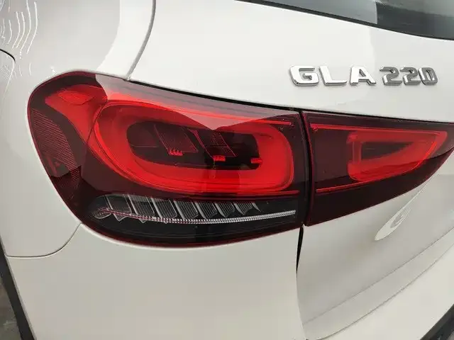 Mercedes-Benz GLA-Class — Фото автомобиля 9