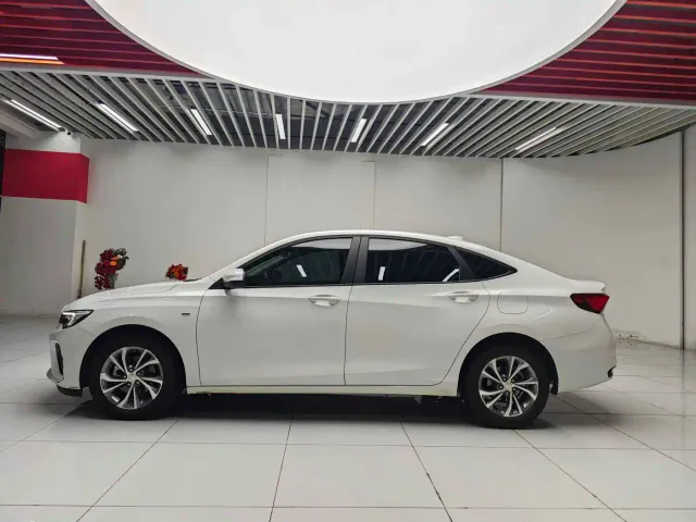 Buick Verano — Фото автомобиля 11