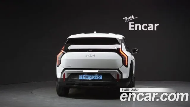 Kia EV3 — Фото автомобиля 4