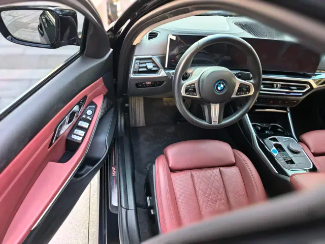 BMW i3 — Фото автомобиля 10