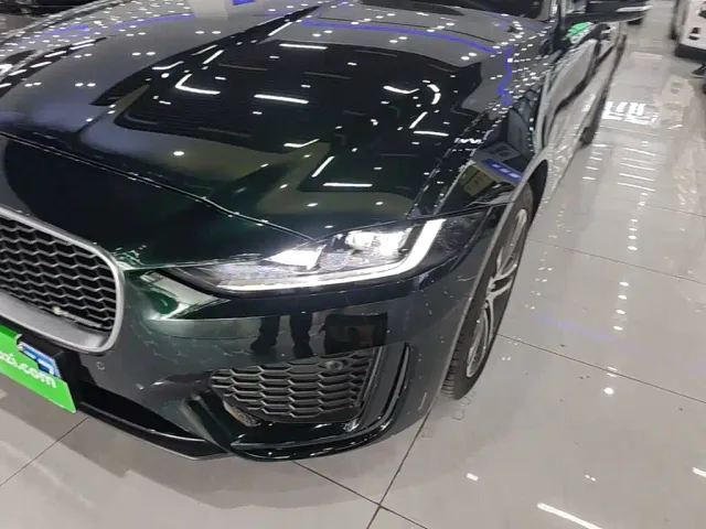 Jaguar XEL — Фото автомобиля 23