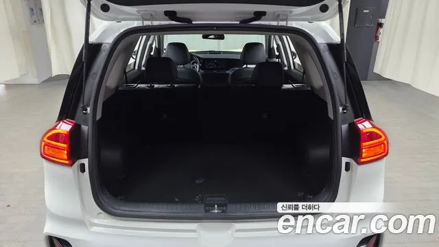 Kia Niro Niro Plus Earth — Фото автомобиля 4