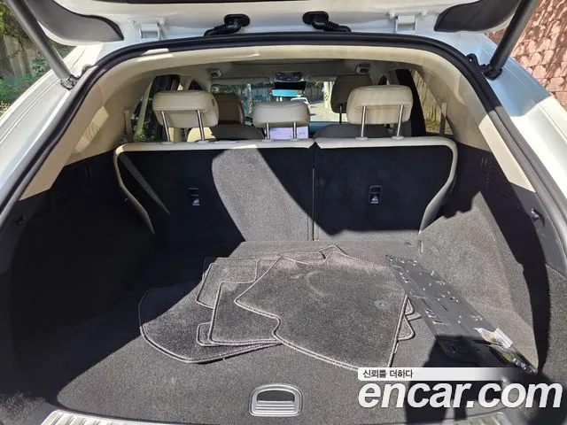 Genesis GV70 — Фото автомобиля 9