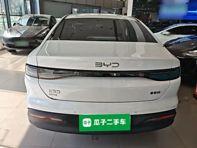 BYD Seal 05 DM-i — Фото автомобиля 5