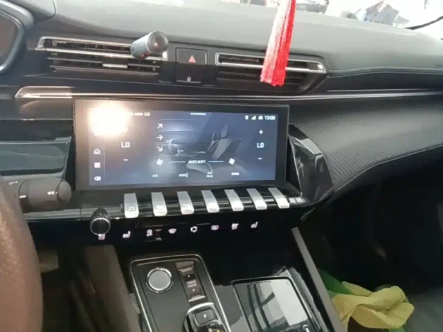 Peugeot 508 — Фото автомобиля 12