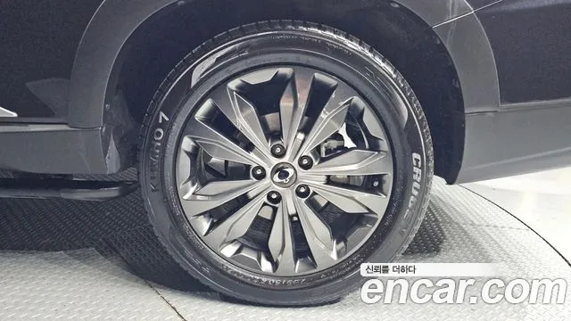 KG_Mobility_Ssangyong Rexton Rexton Arena Дизель 2.2 4WD — Фото автомобиля 2