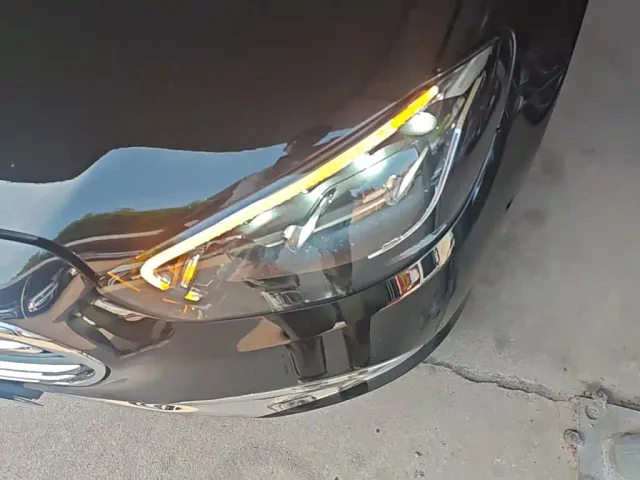 Mercedes-Benz E-Class — Фото автомобиля 23